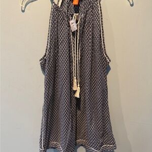 Joe Fresh Navy Geometric Sleeveless Blouse (measures 22.5 inches pit to pit)